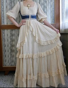 Gunne Sax Dress Aesthetic, Fairytale Dress Aesthetic, Full Maxi Dress, Bee Dress, Gunne Sax Dress, Prom Dress Inspiration