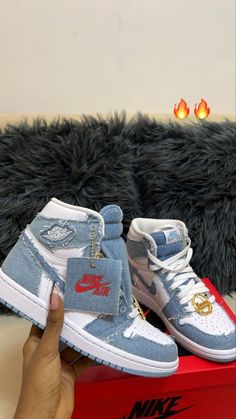 Jordan 1 High Denim, Amigurumi Aesthetic, Weird Shoes, Nike Tenis, Aesthetic Nike