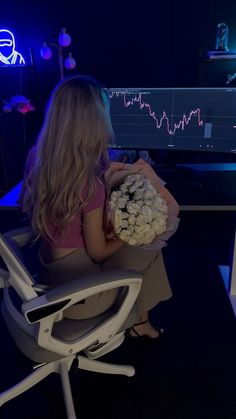 Trading Chart Trends Luxury Life Aesthetic, Trend Trading, What Is Marketing, Risk Management Strategies, Learn Forex Trading, Luxury Lifestyle Women, Aesthetic Women