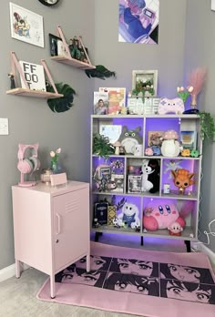 Gaming Shelves, Dorm Decoration, Gamer Room Decor, Gaming Room Setup, Cute Bedroom Decor, Cute Room Ideas, Gamer Room