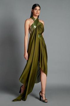 Shop for Amit Aggarwal Green Crinkled Chiffon Metallic Draped Backless Dress for Women Online at Aza Fashions Drape Dresses Indian, Amit Aggarwal, Chiffon Embroidery, White Ruffle Dress, Backless Midi Dress, Set Saree, A Line Kurta, Dress Indian, Halter Midi Dress