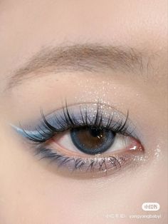 Prom Make Up For Blue Eyes Full Face, Natural Make Up Ideas For Blue Eyes, Watercolor Eye Makeup, Blue Eye Makeup Asian, White And Blue Eye Makeup, White Hair Blue Tips, Enchanted Eye Makeup, Makeup For Quinceanera Blue, Light Blue Eye Makeup Simple