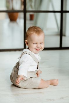 Baby Linen overall shorts+Shirt / Ring Bearer Linen Set / Baby Boy Baptism Suit / First Birthday Clothes Baby Wedding Outfit Boy, Baby Ring Bearer, Boy Wedding Outfit, Baby Boy Wedding Outfit, Formal Boys Outfit, Baby Wedding Outfit, Baby Boy Linen, 5 Month Old Baby, Wedding Outfit For Boys