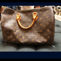 Authentic And In Excellent Condition Only Has Small Water Stain Inside . I Have The Lock & Key, Smoke Free Home. Zipper Piece Zipper Off Not Zipper But The Leather Piece Attached But I Still Have The Little Piece If Wanting To Fix It. Don’t Have Original Receipt As It Was Purchased From Poshmark But Authentic And Verified. Code Included In Pictures. Louis Vuitton Neverfull Damier, Louis Vuitton Neverfull Gm, Louis Vuitton Speedy 35, Speedy 35, Neverfull Mm Monogram, Louis Vuitton Purse, Bags Louis Vuitton, Louis Vuitton Speedy 30, Louis Vuitton Vernis