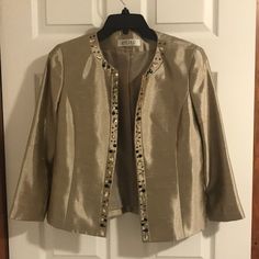 Beautiful Dressy Jacket, Never Worn Luxury Gold Outerwear With Button Closure, Gold Tailored Suit-collar Outerwear, Semi-formal Gold Blazer With Button Closure, Gold Double-breasted Outerwear With Button Closure, Dressy Jackets, Luxury Single-breasted Jacquard Outerwear, Colored Blazer, Blazer Suit, Blazer Jacket