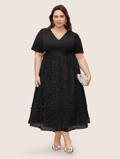 Formal Wedding Guest Dress, Plus Size Cocktail Dresses, Tan Shoes, Trendy Dress, Trendy Plus Size Clothing, Curvy Outfits, Trendy Plus Size, Wedding Attire, Trendy Dresses