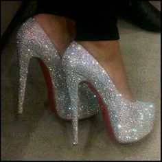 Sparkly shoes                                                                                                                                                                                 More #weddingshoes Heels Sparkly, Glitter High Heels, Sparkly Shoes, Prom Heels, Prom Shoes, Silver Heels, Crazy Shoes, Pretty Shoes, Dream Shoes