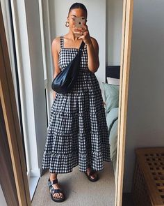 Mode Boho, Looks Street Style, New Rock, Gingham Dress, Looks Style, Looks Vintage, Spring Summer Outfits, Modest Outfits