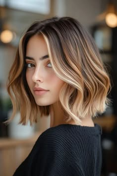 Balayage For Short Hair, Balayage Short Hair, Balayage Short, Short Ombre Hair, Blond Balayage, Balayage Technique, Braided Bun Hairstyles, Cool Short Hairstyles, Ombré Hair