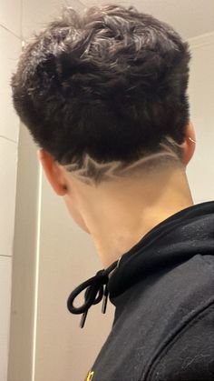 Buzzcut Fade Design, Design For Taper Fade, Low Taper Fade Haircut Design, Tapper Fade Freestyle, Designs For Haircuts, Low Taper Buzzcut, Freestyle Haircut Designs, Buzzcut With Designs