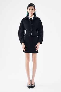 Crafted with a classic A-line shape and a luxurious wool blend, this skirt offers perfect warmth and timeless sophistication to any wardrobe. Look and feel your best with this must-have piece! Length: 40cm/41cm/42cm (S/M/L) Mean Blvd, Wool Blend Jacket, Feminine Style, Online Fashion, Front Zipper, Fit And Flare, Special Features, Sleeve Styles, Wool Blend