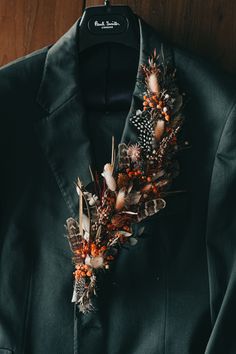 Unique Boutonniere Creative, Rust And Green Boutonniere, Fall Boutineer Ideas, Bee Themed Wedding, Fall Wedding Boutonniere, Whimsigoth Wedding, Dried Flower Corsage, Boutineer Ideas, Sunset Mermaid