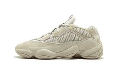 Yeezy 500 Blush / Desert Rat Yeezy 500 Blush, Yeezy Boost 500, Yeezy Fashion, Yeezy 500, Baskets Adidas, Adidas Spezial, Super Moon, Nike Dunk High, Adidas Campus