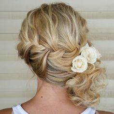 Low Side Hairstyles Wedding, Medium Hair Side Updo, Wedding Hair Side Bun Messy, Wedding Hairstyles Side Swept Updo, Bridal Hair Side Updo, Mother Of Bride Side Swept Hair, Side Braid Updo Wedding, Mother Of The Bride Hair Side Swept, Bridal Hair Side Bun