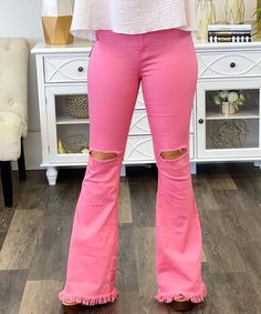 These stylish bell bottoms are perfect for styling up any top! Pair with your favorite top, cardigan, or blouse for a head turning look!
97% COTTON, 3% SPANDEX
34" INSEAM Boutique Pants, School Outfits, Bell Bottoms, Flare Jeans, Casual Pants, Spring Fashion, Turning, Spandex, Pants