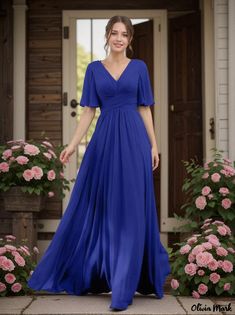 Olivia Mark - Elegant Split Soft Satin Evening Party Gown with a Sensual Touch - Perfect for Bridesmaids and Formal Events Deep V Neck Dress, Evening Party Gowns, Party Gown, Sequin Party Dress, Princess Style, Bridal Lingerie, Party Gowns, Wedding Looks, Evening Party