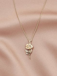 قلادات متدلية, Enchanted Rose, Rose Pendant, Girly Accessories, Rose Necklace, Classy Jewelry, Fancy Jewellery, Fancy Jewelry