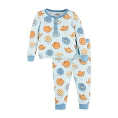 The Cowboy Toddler Pajama Set is a delightful 2-piece set that is perfect for your little one. Made from a soft and comfortable knit bamboo fabric, these pajamas are designed to keep your toddler cozy and snug all night long. The set includes a long-sleeved top and matching pants, both featuring a charming cowboy print that your child will love. One of the standout features of these pajamas is the coconut wood button chest placket on the top. Not only does it add a touch of rustic charm to the d Baby Boy Cowboy, Long Pajamas, Cowboy Print, Coconut Wood, Toddler Pajamas, Bamboo Pajamas, The Cowboy, Bedtime Routine, Matching Pants