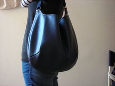 Basic Bags, Leather Tutorial, Sac Diy, Diy Handbag, Bag Tutorial, Couture Bags, Bags Tutorial