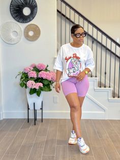 Cuteness on the go this summer. PREMIUM FABRIC >Over size T-Shirt whit high waisted Biker shorts Stretches 100% Cotton Model Stats: model wearing a Small *Model is 5'2 148lb﻿ *Bust: 34"/ Waist: 30"/ Hip: 44" *Fit true to size. Casual White Top Outfits, Pink Biker Shorts Outfit Summer, Girly Womens Outfits, 95 Degree Weather Outfit Summer, Cute Summer Fits 2024, Comfy Mom Outfits Summer, Cookout Outfit Summer Casual, Outfits For New York Summer, Biker Shorts And Oversized Shirt