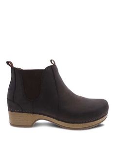 Becka Brown Chelsea Boots With Heel Pull Tab, Medium Width Closed Toe Boots With Heel Pull Tab, Medium Width Boots With Heel Pull Tab, Classic Closed Toe Boots With Heel Pull Tab, Ankle-high Walking Boots With Removable Insole, Fall Chelsea Boots With Rubber Sole, Rugged Round Toe Boots With Heel Pull Tab, Rugged Boots With Heel Pull Tab And Round Toe, Walking Boots With Rubber Sole And Medium Width