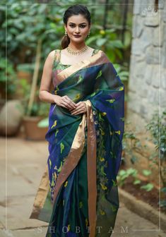 Meenakari Birds Chanderi Silk Saree in Blue Green Dual Tone – Shobitam Green Saree, Boutique Dress Designs, Elegant Saree, Indian Attire, Saree Look