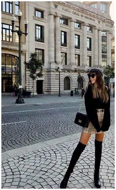 Classy Trendy Outfits, Paris Outfit Ideas, Pretty Winter Outfits, Outfit Ideas Korean, Burberry Skirt, Vegas Outfit, 90s Fashion Outfits