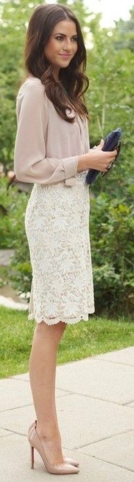 <3 this skirt!!! lace style ♥✤ | Keep the Glamour | BeStayBeautiful Lace Pencil Skirt, Amal Clooney, Rock Outfit, Pencil Skirts, Lace Fashion, Mode Inspiration, Work Fashion, Look Chic, Kate Middleton