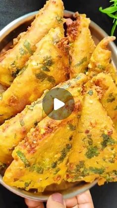 sanjana jha thakur on Instagram: "Maine banaya genhu ke aate ka nashta  #sanjanaskitchen #recent4recent #recipeoftheday #reelsinstagram #instagood #instafood #Instagram #indianfood #recipesbysanjana #reelkarofeelkaro #trending #trendingrecipe #trending #trend #viralpost #viralreels #viralrecipe #viralvideo #cookbook #cook #chef #cooking #foodgasm #foodstagram #foodblogger #foodlover #foodies" Indian Fruit Salad Recipe, Indian Cooking Videos, Healthy Indian Snacks, Chicken Starter, Delicious Food Image, Fried Snacks, Chicken Starter Recipes, Kids Snack Food