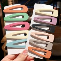 Cute Hairpins Aesthetic, Cute Hair Pins Aesthetic, Cute Stuff To Buy Accessories, Girl Stuff To Buy, Cute Clips For Hair, Hair Assesories Aesthetic, Cute Hair Accessories Aesthetic, Hair Pins Aesthetic, Cheap Things To Buy