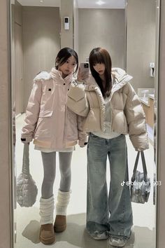 Korea Winter Outfit Korean Style, Aesthetic Winter Outfits Korean, Winter Outfits Asian, Japan Outfits, Asian Streetwear, Aesthetic Outfit Ideas, Winter Chic, Winter Fits