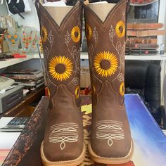 Brown Colored Western Square Toed Boots With Yellow/Orange Sunflower Design Mexican Fits, Quinceanera Songs, Boots Mexican, Square Toed Boots, Sunflower Boots, Fold Over Boots, Fly London Shoes, Tan Booties, Western Ankle Boots