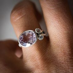 Rose De France Amethyst Ring, White Topaz Ring, Multistone Bezel Gemst Sky Blue Topaz Ring, Silver Promise Rings, Green Amethyst Ring, Topaz Engagement Ring, Sterling Silver Rings Bands, Statement Ring Silver, Keith Richards, Silver Band Ring, Blue Topaz Ring