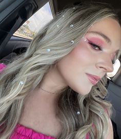 Pink Eye Looks With Gems, Eras Tour Eye Gems, Ears Tour Makeup, Taylor Swift Hairstyles Concert Lover, Taylor Swift Eras Hair, Eye Makeup Taylor Swift, Lover Taylor Swift Makeup Ideas, Taylor Swift Lover Era Makeup, Lover Eras Tour Makeup