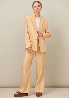 Bianca Suit Jacket - BIANCA CHECK / 16 Wool Jackets Women, Baggy Hoodie, Style Hoodie, Tailored Suits, Tailored Pants, Fall Jackets, Tailored Jacket, Notched Collar