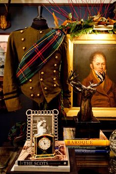 the adventures of tartanscot™: "Holiday Decorating Contest, 2012 . . . " - and so, it begins. Tartan Decor, Scottish Interiors, Style Anglais, Cabin Inspiration, Tartan Christmas, English Manor, Scottish Plaid, Bagpipes