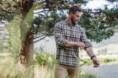 Inspired by the rugged spirit of Alaska, the Fairbanks Flannel Shirt is your go-to choice for whatever the day demands. Our top selling flannel shirt for a decade, it's made from midweight 100% cotton, it’s tough enough to handle the workday yet soft enough for comfort, having been pre-washed to give it that perfect worn-in feel from the very first wear. Whether you’re chopping wood, hiking trails, or grabbing a meal in town, this shirt has you covered. With its outdoor-inspired design, but clas Cotton Shirt For Outdoor Activities In Fall, Relaxed Fit Plaid Shirt For Outdoor, Waxed Canvas Jacket, Chopping Wood, Dark Brown Leather Jacket, Leather Camera Bag, Leather Jacket Style, Lambskin Leather Jacket, Leather Duffle Bag