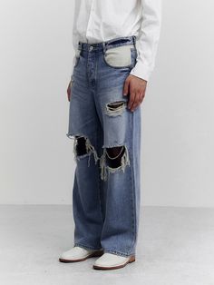 Editor's NotesLAGRANGE's destroyed jeans feature white denim fabric point at the pockets.- Button and zipper closure- Destroyed jeans- Vintage washed - White denim mixed point- Trendy itemMeasurements(in.)XS/S/M/L- Waist: 14.96 / 15.74 / 16.53 / 17.32 in.- Thigh: 25.78 / 26.57 / 27.36 / 28.14 in.- Front rise: 12.12 / 12.36 / 12.59 / 12.83 in.- Leg opening: 9.96 / 10.19 / 10.43 / 10.66 in.- Length: 40.55 / 41.73 / 42.51 / 43.30 in.Model infoMan - Height: 6'16 Fitting size MComposition & White Ripped Straight Leg Jeans, White Distressed Denim Pants, Distressed White Straight Leg Jeans, White Ripped Denim Pants, White Distressed Denim Jeans, Destroyed Denim, Destroyed Jeans, Pants Blue, White Denim