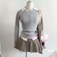 Coquette Autumn, Himekaji Outfits, Kawaii Outfit Ideas, Outfit Grey, Sparkly Sweater, 2000s Outfits, Vintage Coquette, Sweater Tops, Cable Knit Jumper