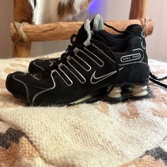 One But Good Condition 8 Nike Shox, Nike Black, Vintage Nike, Black Nikes, Nike Shoes, Nike Women, Athletic Shoes, Women Shoes, Nike