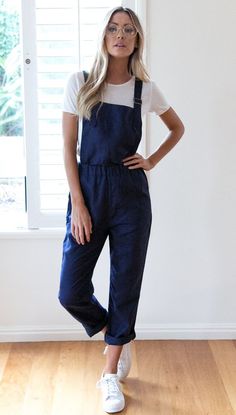 Jumpsuit Outfit Casual, Jumpsuit Outfit, Online Fashion Boutique, Casual Jumpsuit, Fashion Mode, Mode Inspiration, Looks Vintage, Outfits Casuales, Fashion Boutique