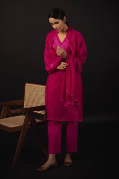 Electric pink straight kurta in handloom chanderi base with tonal resham embroidery. Comes with pant and a sheer dupatta, highlighted with scallops and resham buttis. - Aza Fashions V Neck Kurta, Sheer Dupatta, Resham Embroidery, Kurta Set For Women, Straight Kurta, Kurta Set, Set For Women, Aza Fashion, Jaipur