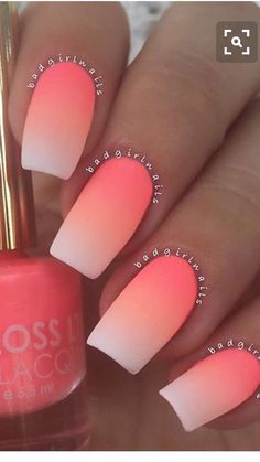 Summer coral white ombre Summer Nail Ideas Ombre, Ombre Nails Coral And White, Ombre Nails With Art Designs, Salmon Ombre Nails, Coral And White Ombre Nails, Coral White Nails, Ombre Beach Nails Summer, Pretty Dip Nail Ideas, Ombre Nail Colors Ideas Summer