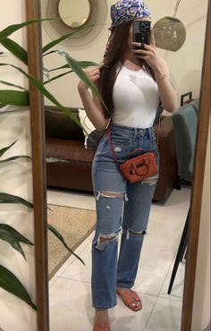 All White Girly Outfit, Floral Theme Outfit Women, School Everyday Outfits, Culiacan Sinaloa Outfits, Summer Buchifresa Outfits, Cute Buchi Fresa Outfits, Prima J Outfits, Shein Feminine Outfits, Summer Party Dress Casual