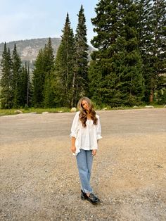 fall outfit inspo Trendy Cottagecore Outfits, Fall Outfit Picture Ideas, Fall Outfit Photoshoot Ideas, Cute Fall Concert Outfits, Granola Outfits School, Church Camp Outfits Winter, Outfit Ideas Utah, Utah In The Fall, Anne Wilson Concert Outfit