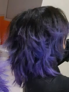 Hair Color Ideas Dyed, Short Hair With Tips Dyed, Purple Hair With Black Underneath, Black And Purple Wolfcut, Short Wavy Hair Dye Ideas, Dark Purple Hair Dye Ideas, Dark Purple Tips Hair, Purple And Black Hair Men, Purple Hairstyles Short