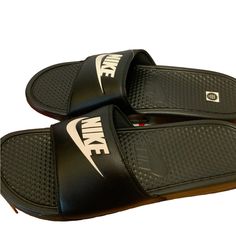 Nike Benassi Jdi 343880 090 Black White Slide Just Do It Sandal Mens New Nike Benassi, White Slides, Shoes Nike, Mens Sandals, Nike Black, Men's Nike, Just Do It, Flip Flop Sandals, Black Nikes