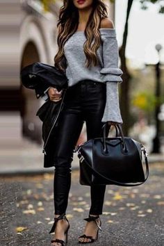 Casual Pure Color Bell Sleeve Sweater – Aliastop Black Leather Jeans, Skirt Diy, Jeans With Heels, Legging Outfits, Looks Black, Winter Mode, Looks Chic, Inspired Outfits, Urban Chic