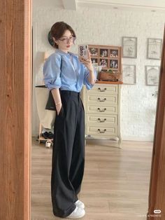 Girly Office Outfits, Korean Campus Outfit, Korean Formal Outfit, Korean Business Fashion, Korean Business Casual, Comfy Trendy Outfits, Korean Fashion Work, Outfit Korean Style, Korean Fashion Outfits