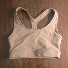 Old Navy Sports Bra Size Small (Fits More Like Xs) Light Pink Never Worn Pink Sports, Pink Sports Bra, Sports Bra Sizing, Navy Pink, Sports Bras, Women's Intimates, Light Pink, Old Navy, Sports Bra